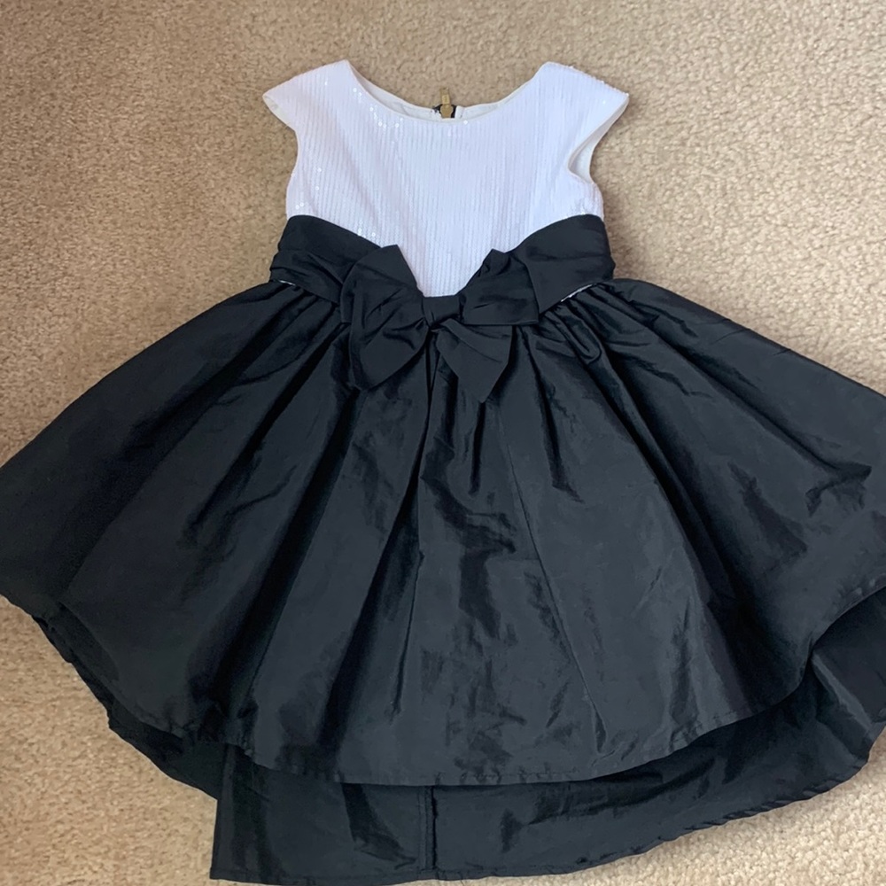 Pippa and Julie 4T dress